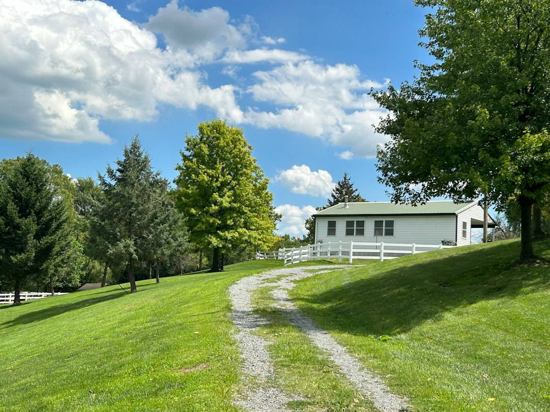 Easements on Property in Ontario: What Home Buyers Should Know