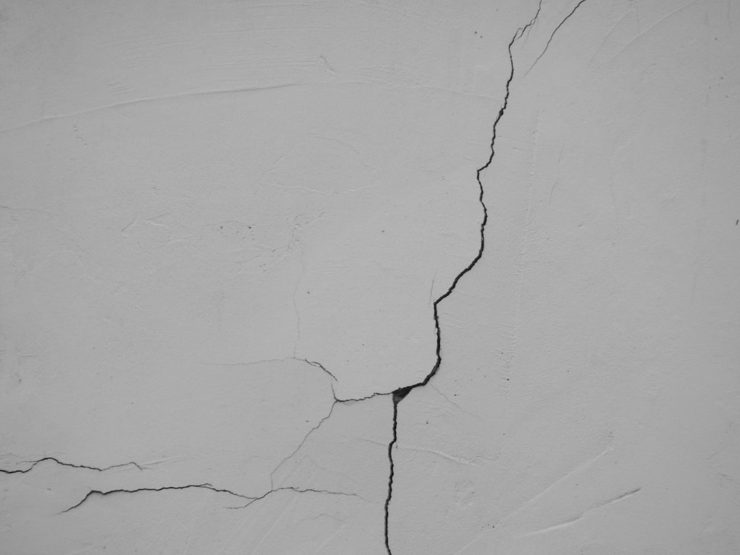 Cracked wall illustrating tenant damage and repair costs in an Ontario rental