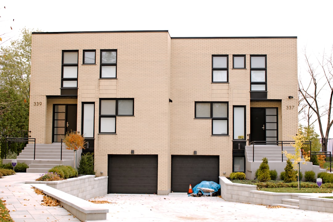 Ontario residential home for Ontario Home Intel guides and resources